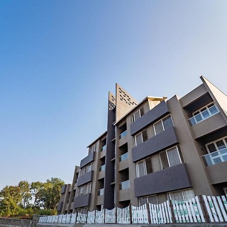 Mountain Shadow Resort 伊加特普里 外观 照片