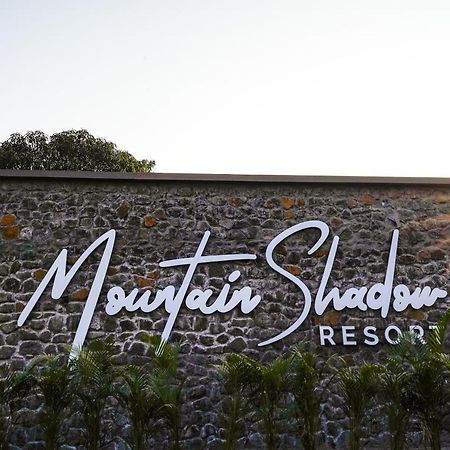 Mountain Shadow Resort 伊加特普里 外观 照片