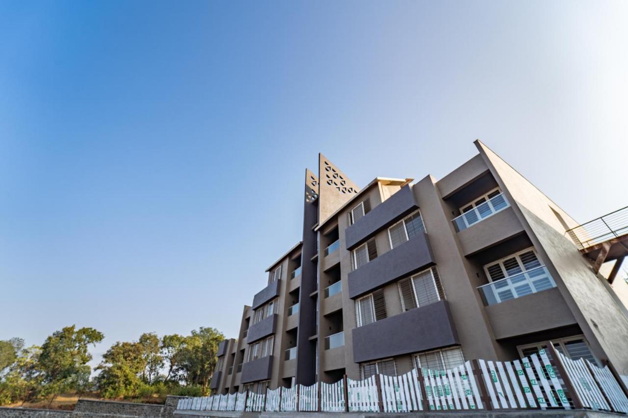 Mountain Shadow Resort 伊加特普里 外观 照片